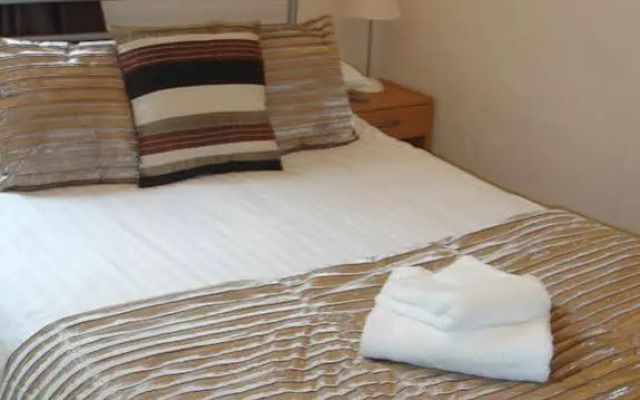 Lyric Hotel