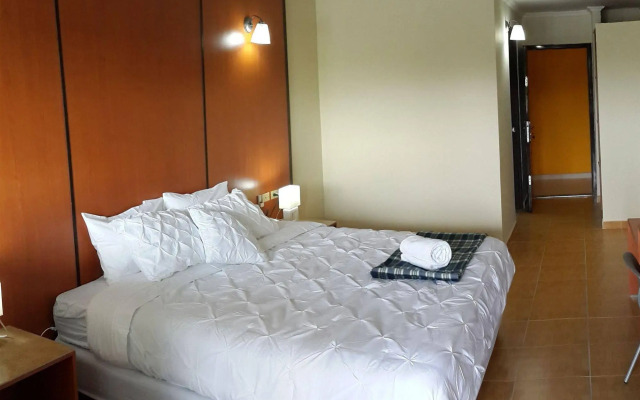 Express Inn Coronado Hotel & Camping