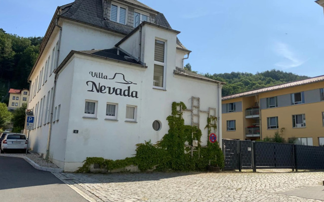 Villa Nevada - Adults only