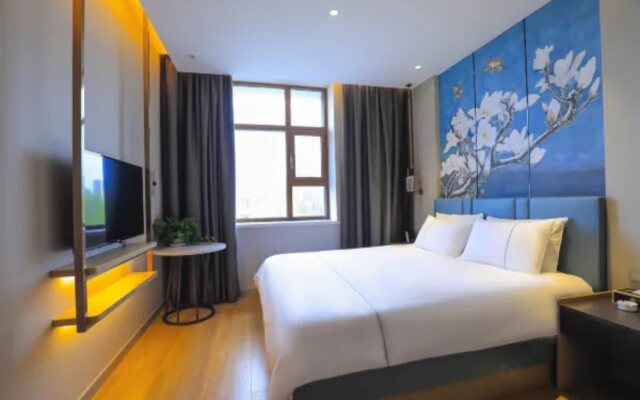 Magnotel (Ulanhot Hanshan East Street)