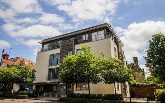 Your Stay Bristol Cotham Lawn