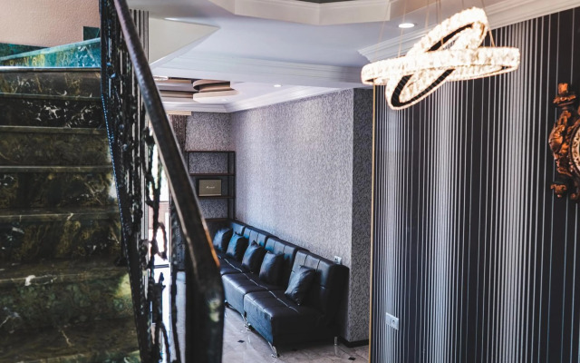 Hotel Toliketi