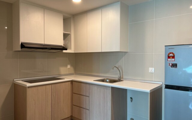 The OOAK Suites and Residences at Sunway 163 (Kiara 163)