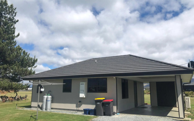 Twizel - Apartment on Woodley