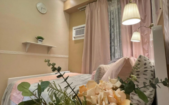 SMDC Trees Residences Tower 1 - 2BR Newly Renovated Staycation