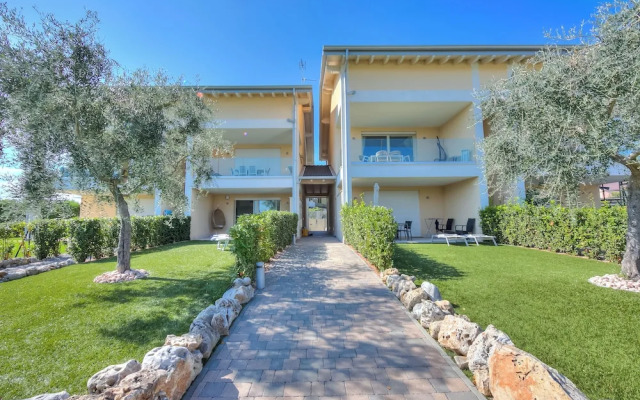 Una Meta Tra Gli Ulivi