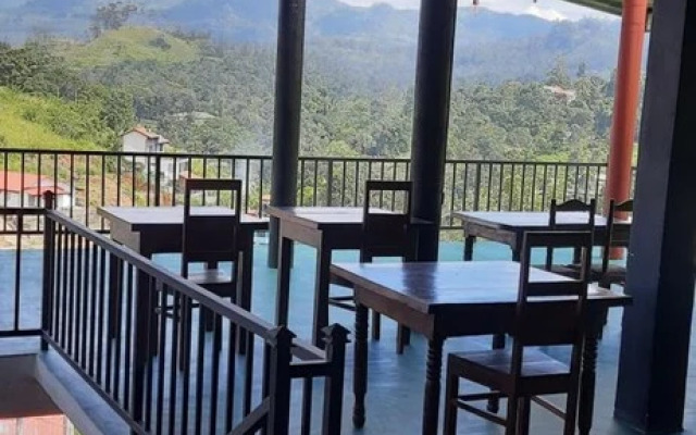 The Zenith Inn Ella