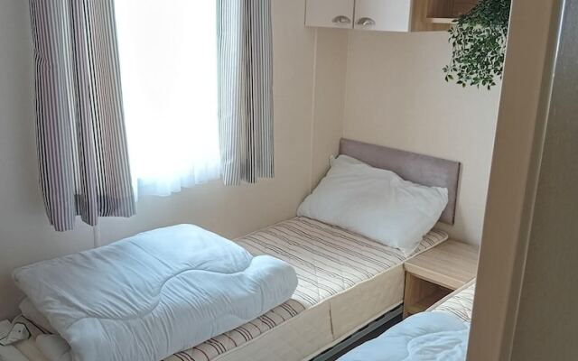 Superb Position 2 Bedroom Caravan Newquay Wales