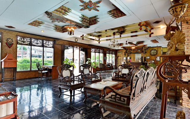 ZEN Rooms Pasar Kembang 1