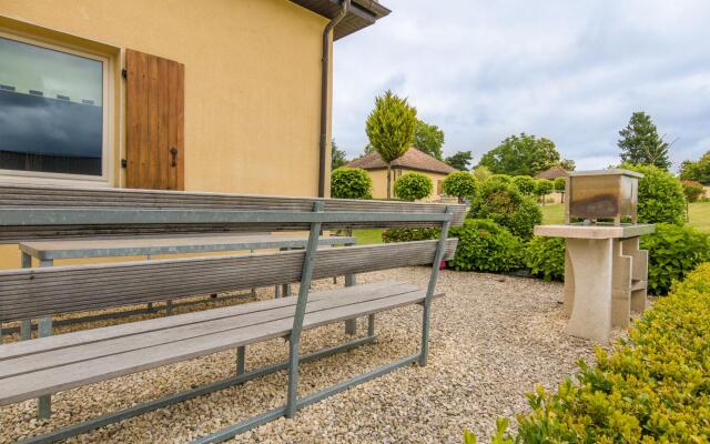 Modern Holiday Home in Aquitaine