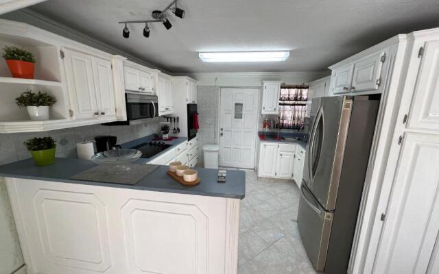 Spacieux Duplex de 3 chambres à Gd Case