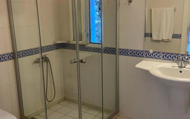 Omar Hotel & Suites