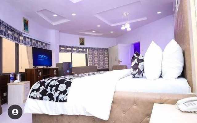 The Paradise Beach Resort and Apartment