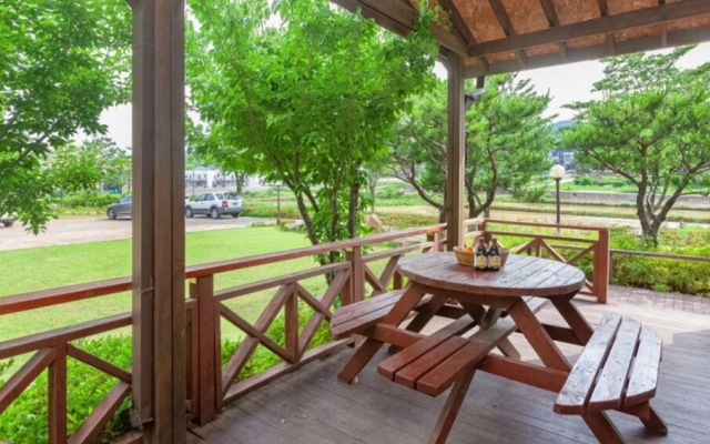 Gyeongju Woorinuri Pension