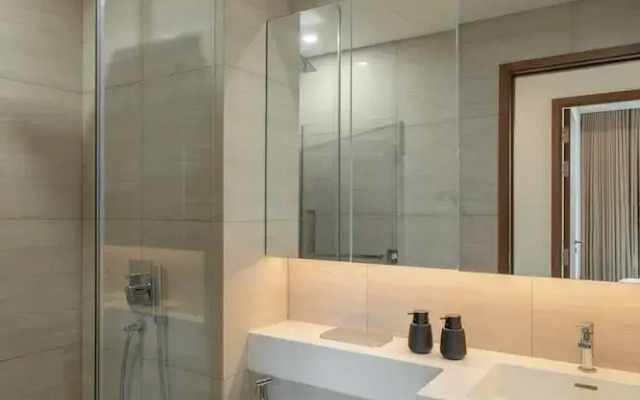 Metropole Residences Luxury Suite