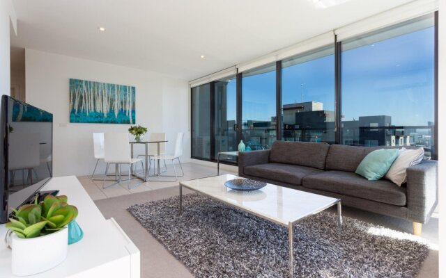 Southbank Views Deluxe Apartments