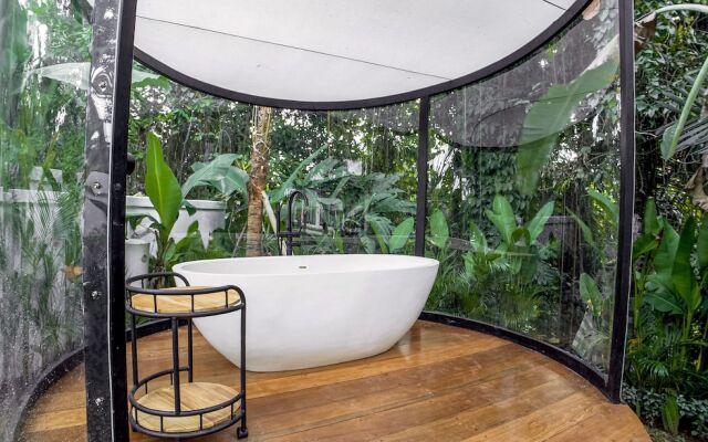 Hutan Villa by EVDEkimi Ubud - Longer Stay Extra Perks
