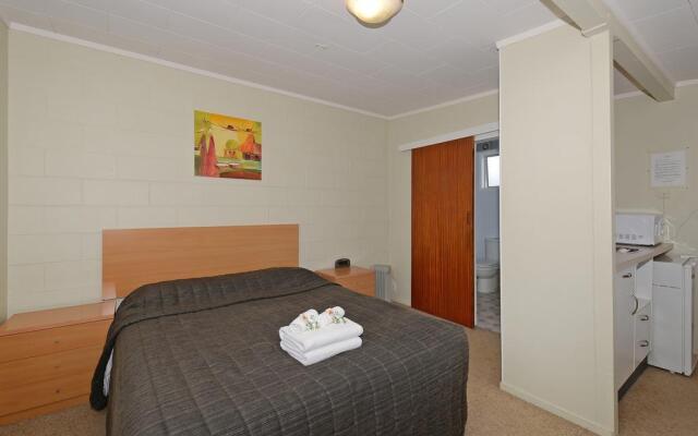 Trentham Motel