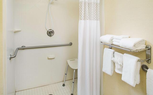 Hampton Inn & Suites Lancaster