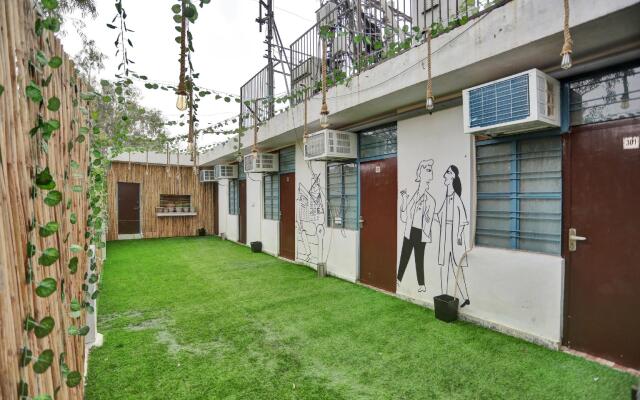 OYO Townhouse 433 JPS