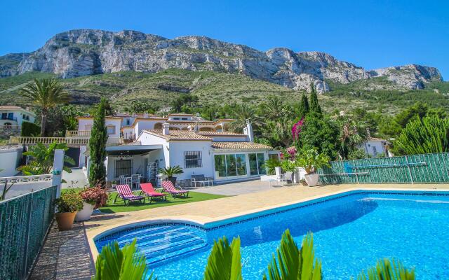 Villa Pepa in Denia with 4 bedrooms and 2 bathrooms