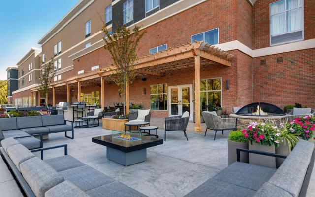 Homewood Suites by Hilton Edison Woodbridge