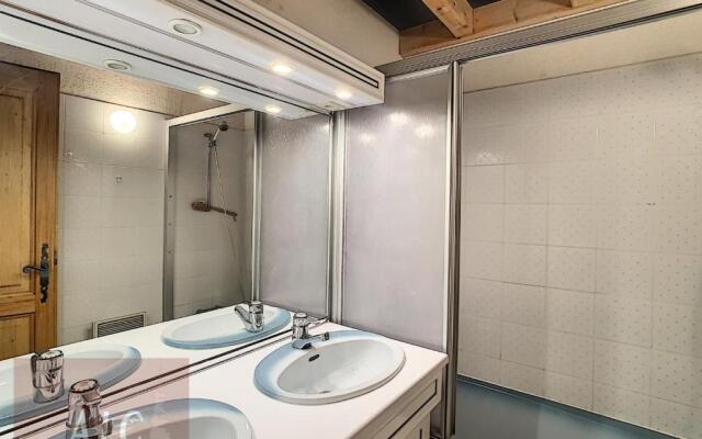 Appartement Combloux, 4 pièces, 8 personnes - FR-1-560-3