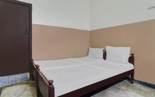 Spot On 804524 Sri Sai Lohith Lodge