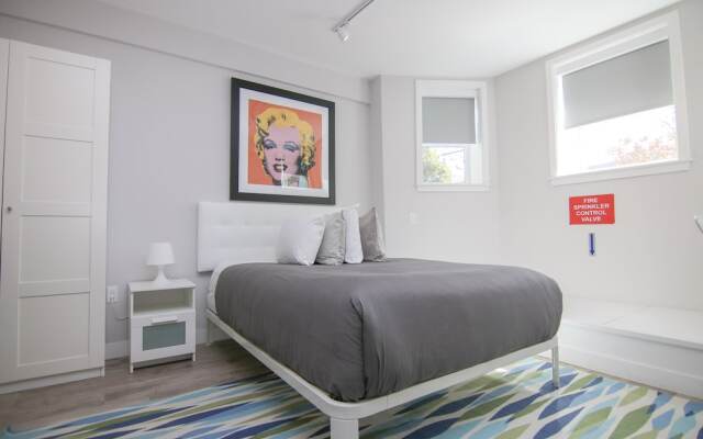 Maverick Suites at 89 Marion