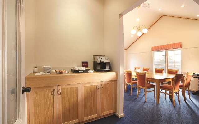 Best Western Plus Buckingham International