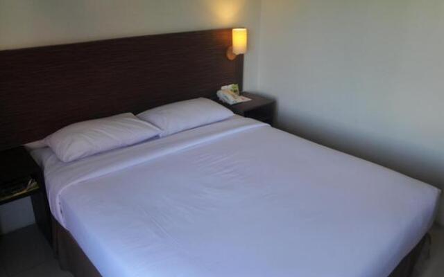 Hotel Tiatira Kencana