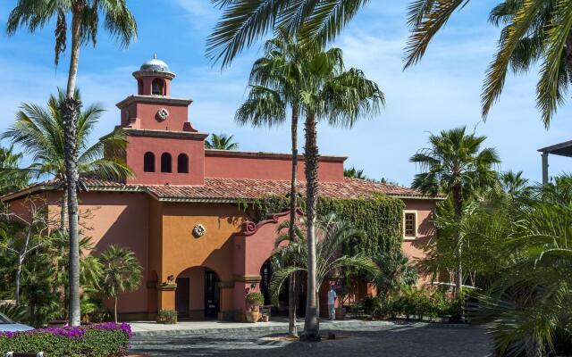 Deluxe Oasis in Los Cabos