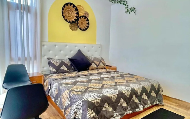 Siesta Homestay 1BR - balcony in shimla