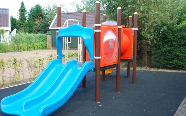 Luxury Holiday Home with Hot Tub at Dutch Coast