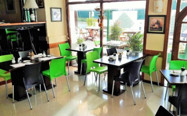 Hotel CalaSh