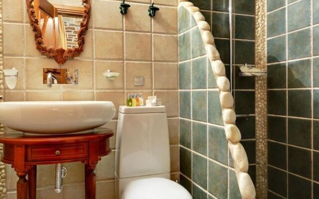 Pileas & Thetis Villa