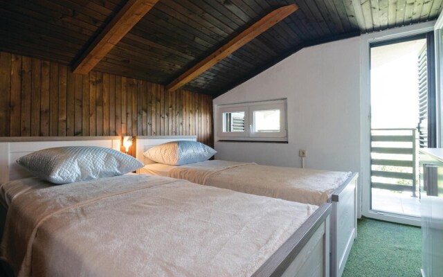Amazing Apartment in Bibinje With 3 Bedrooms and Wifi