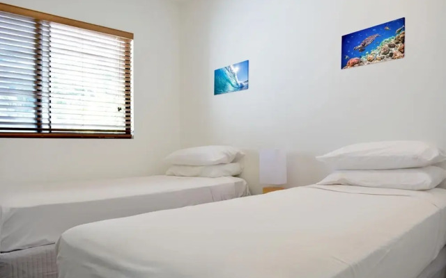 Beachfront 3-bed With Pool & Stunning Ocean Views