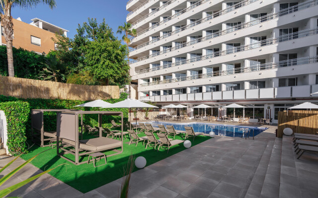 Hotel Costa Málaga (Adutls Recommended) by Pierre & Vacances