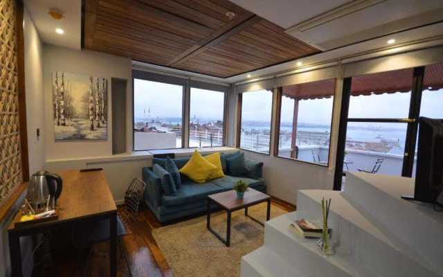 Unver Galata Apart