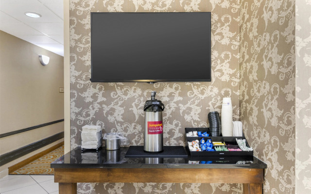 Best Western Plus Richmond Hill Inn