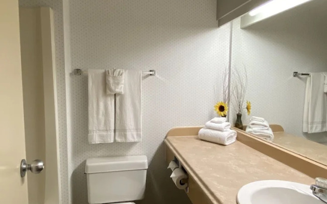 Riverside Resort & Conference Centre