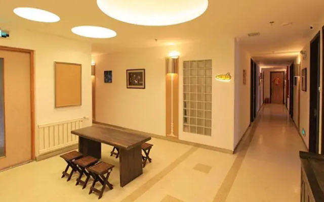 Lian Hui Residential Theme Hotel