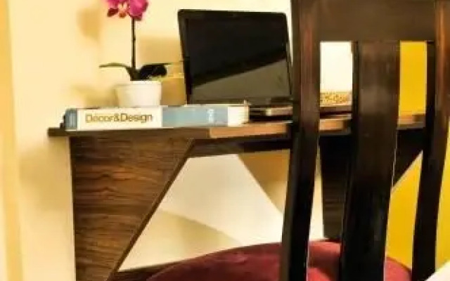 Magharibi Suites Hotel