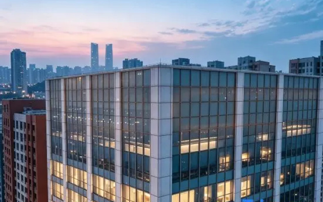 Changsha Yuelu Howard Johnson Hotel (Meixi Lake West Metro Station Branch) – Outside – Changsha