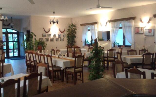 Sobri Halászcsárda és Panzió