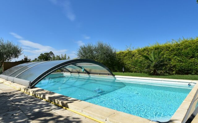 Stunning Villa Near Regusse With Private Swimming Pool