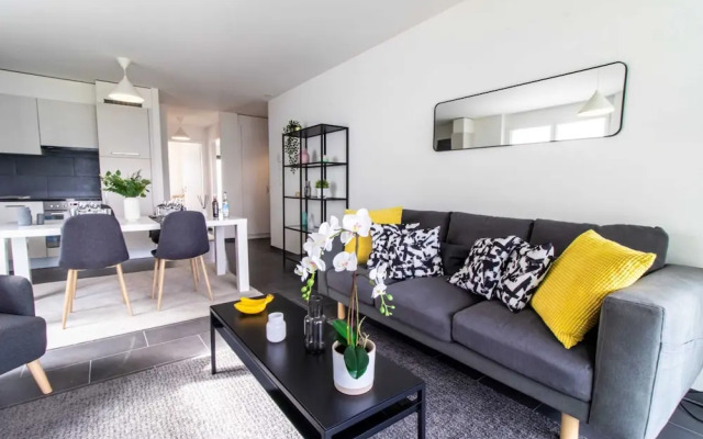 Modern 2 Bedrooms Apartment at Le Bouveret. Self-checkin