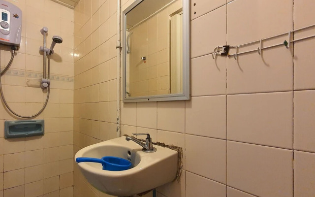 ZEN Rooms Check In Hotel 2