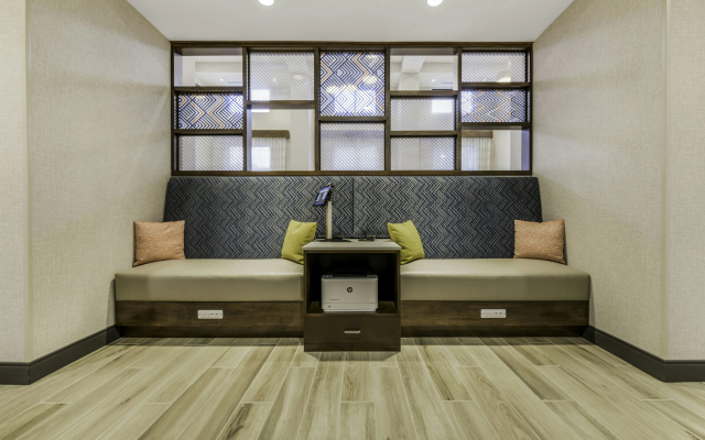 Hampton Inn & Suites By Hilton Decatur